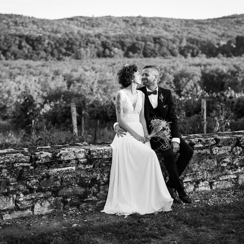 photo-mariage-vignoble-noir-et-blanc